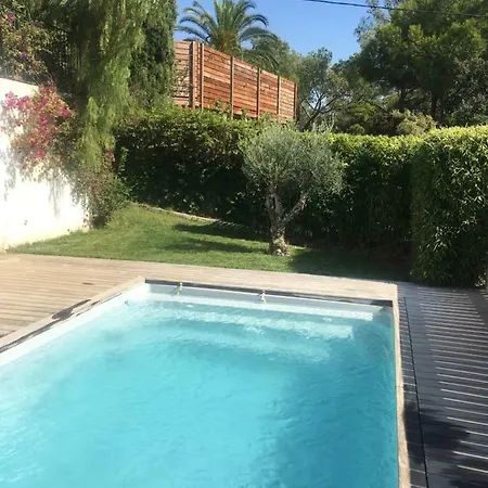 Des Arbousiers Villa *